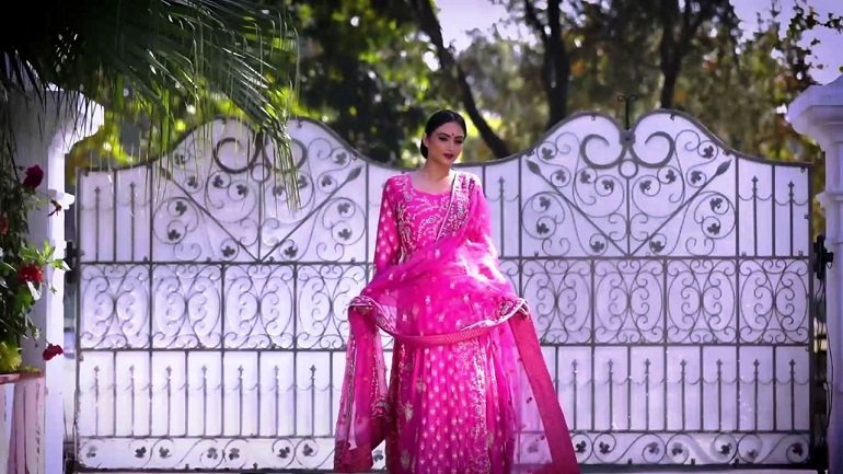 Pure Fabric, Handcrafted Embroidery Hallmarks Of Rajni&#8217;s Trousseau, Lifeinchd