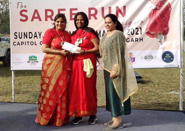 Carnival Of Girls In Their Flaming Sarees Paints The City Red, Lifeinchd