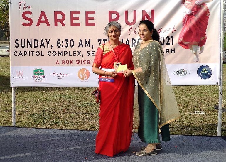 Carnival Of Girls In Their Flaming Sarees Paints The City Red, Lifeinchd