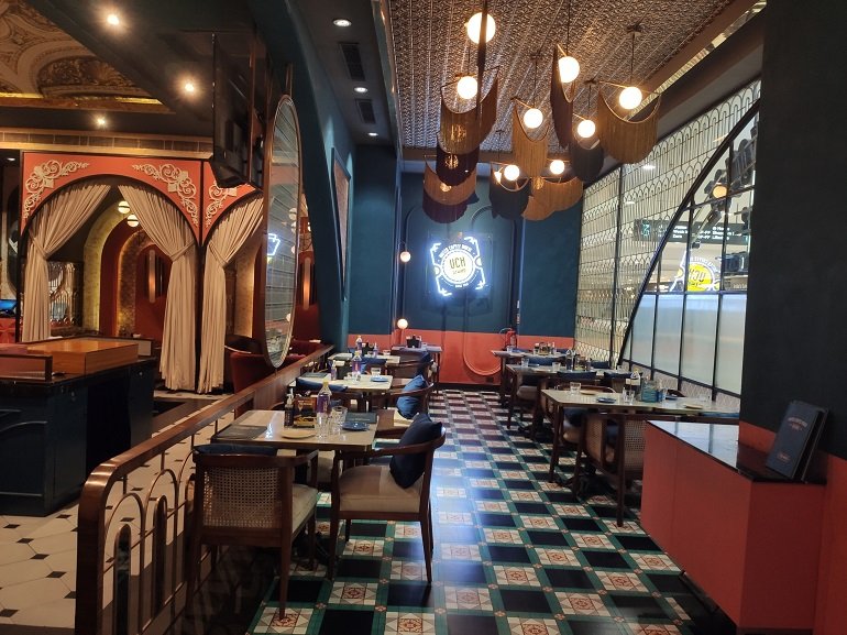 This Legacy Cafe, Restro &#038; Bar In Elante Is Turning On The CP Delhi Magic, Lifeinchd