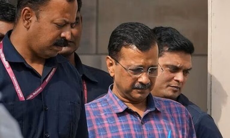 Kejriwal Fails to Get Immediate Relief From SC In Liquor Policy Case