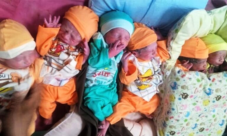 In A Very Rare Event, Sextuplets (6 Babies) Born To Pakistani Woman