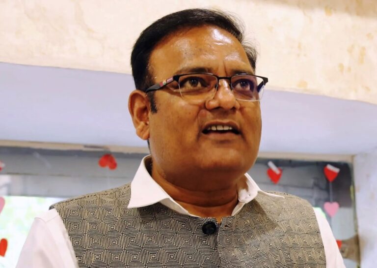 Kejriwal’s Woes Increase, Dalit Minister Raaj Kumar Anand Resigns From Party