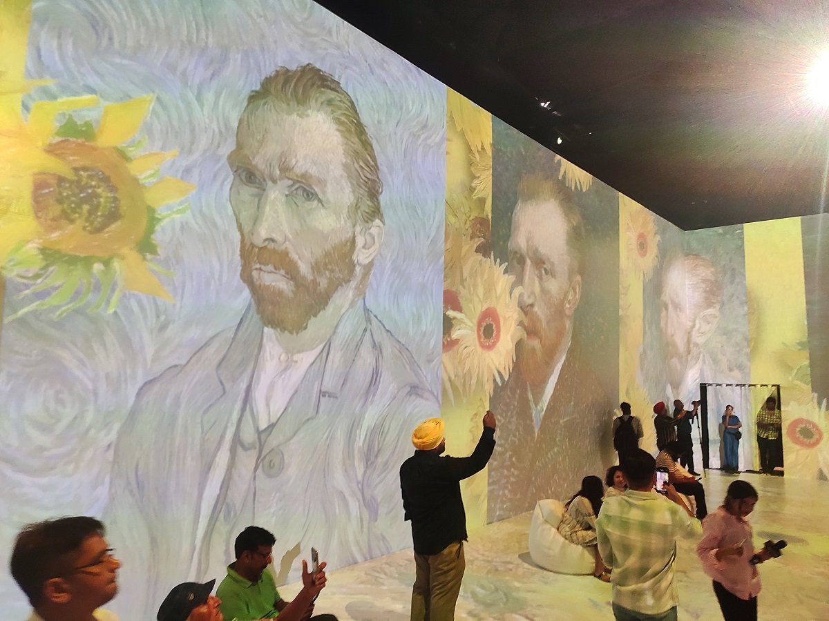 The Real Van Gogh Immersive Experience At Elante: A Digital Spectacle