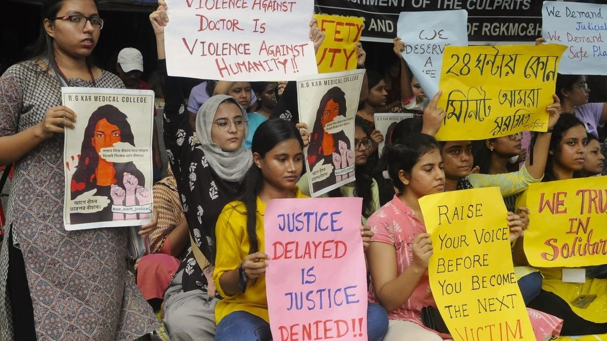 Kolkata Rape & Murder: Cover-Up Gone Wrong, Mamata On Knees, Docs Still Sceptical