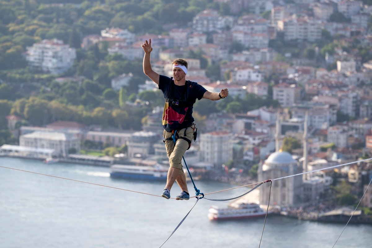 Estonian Creates History, Becomes First To Cross Continents Balancing On Tightrope, Lifeinchd