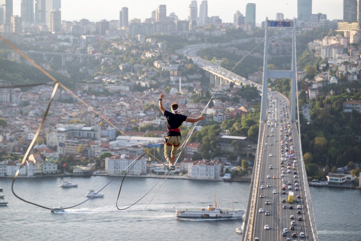 Estonian Creates History, Becomes First To Cross Continents Balancing On Tightrope, Lifeinchd