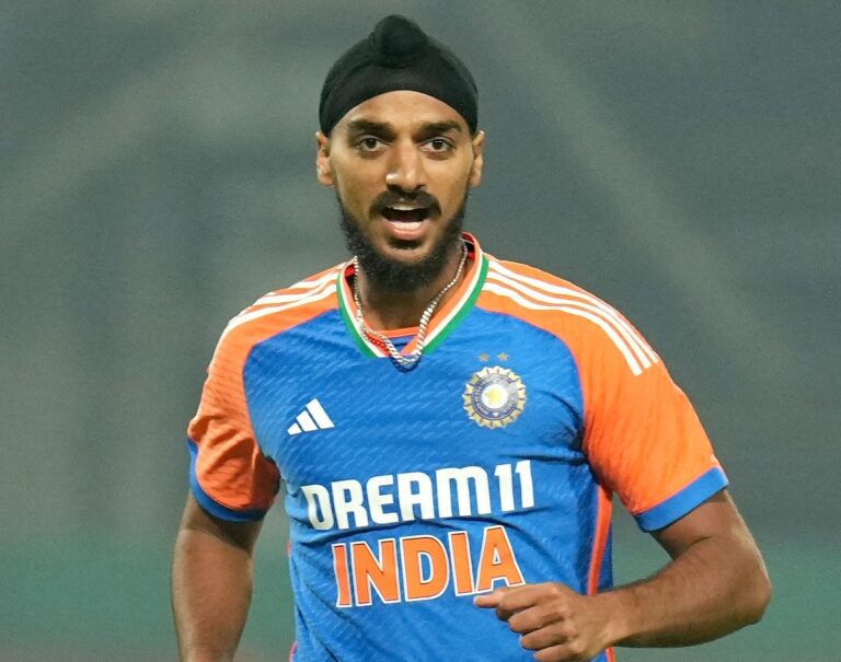 India Demolish England By 7-Wkts In First T20I, Not Like Champions Though