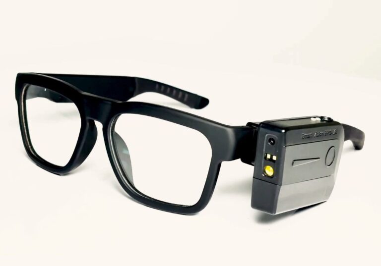 Chandigarh Tricity Rotarians, Vision-Aid Donate Patented Smart Vision Glasses To Blind Students